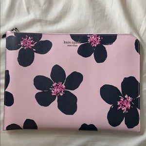 Kate Spade grand flora cameron l-zip laptop